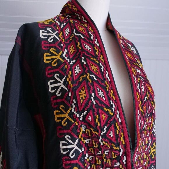 Stunning vintage Turkmen Chodor tribe handmade robe/jacket/duster - Picture 7 of 12